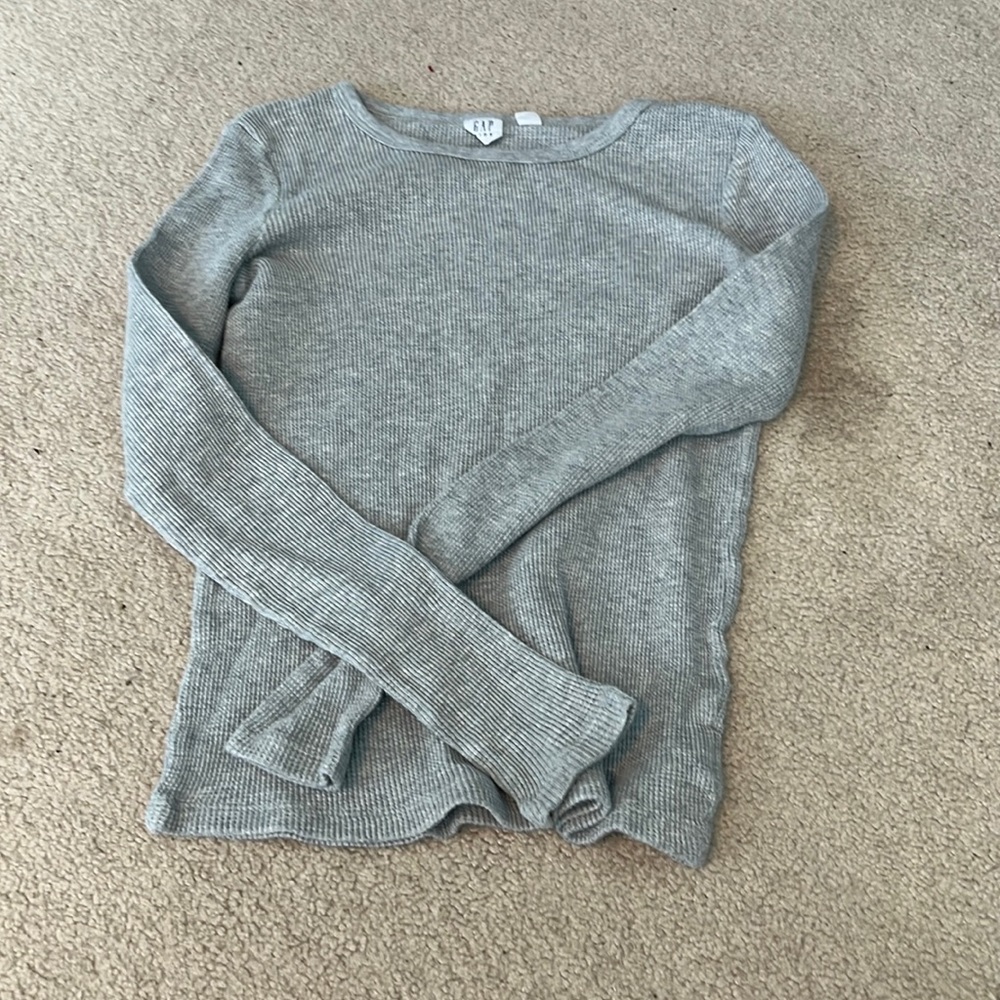 gray gap kids long sleeve shirt